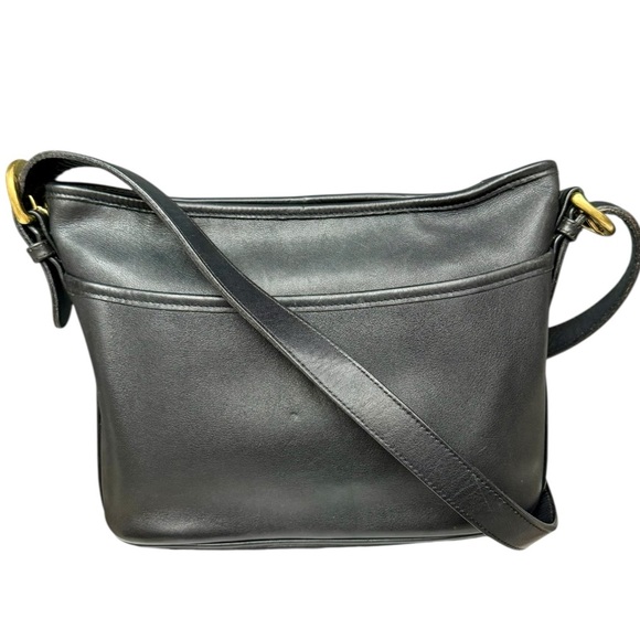 Coach Handbags - Vintage 90s Coach Worth Bag 4143 Black Glove-Tanned Leather Shoulder Bag